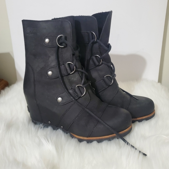 Sorel Joan of Arctic Wedge Boot - Picture 2 of 9